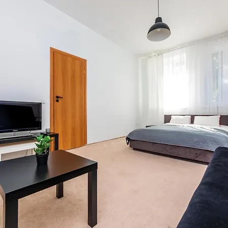 Vasaros Apartamentai 2 *